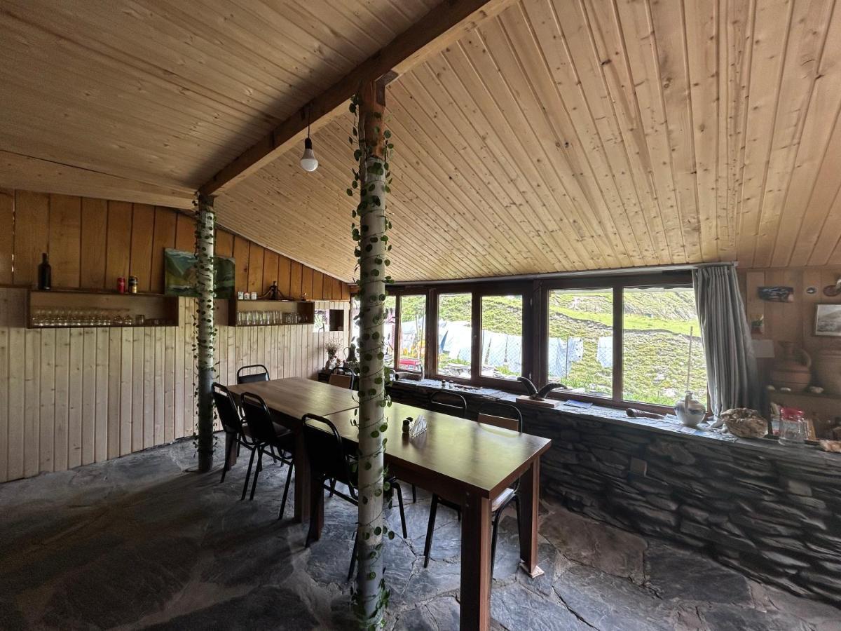 Hostel Shio'S Stonehouse In Tusheti Zewnętrze zdjęcie